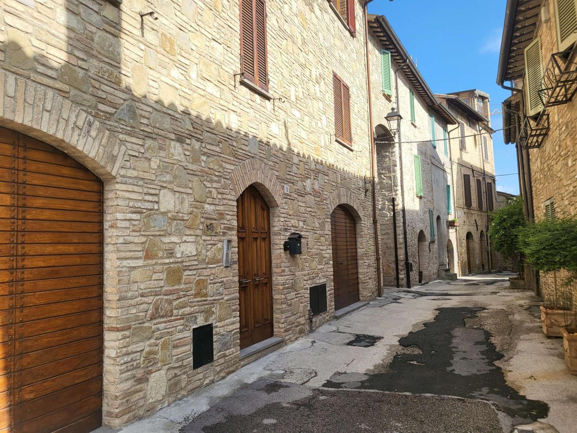 Appartamento Con Camino In Centro Storico Bevagna Esterno foto