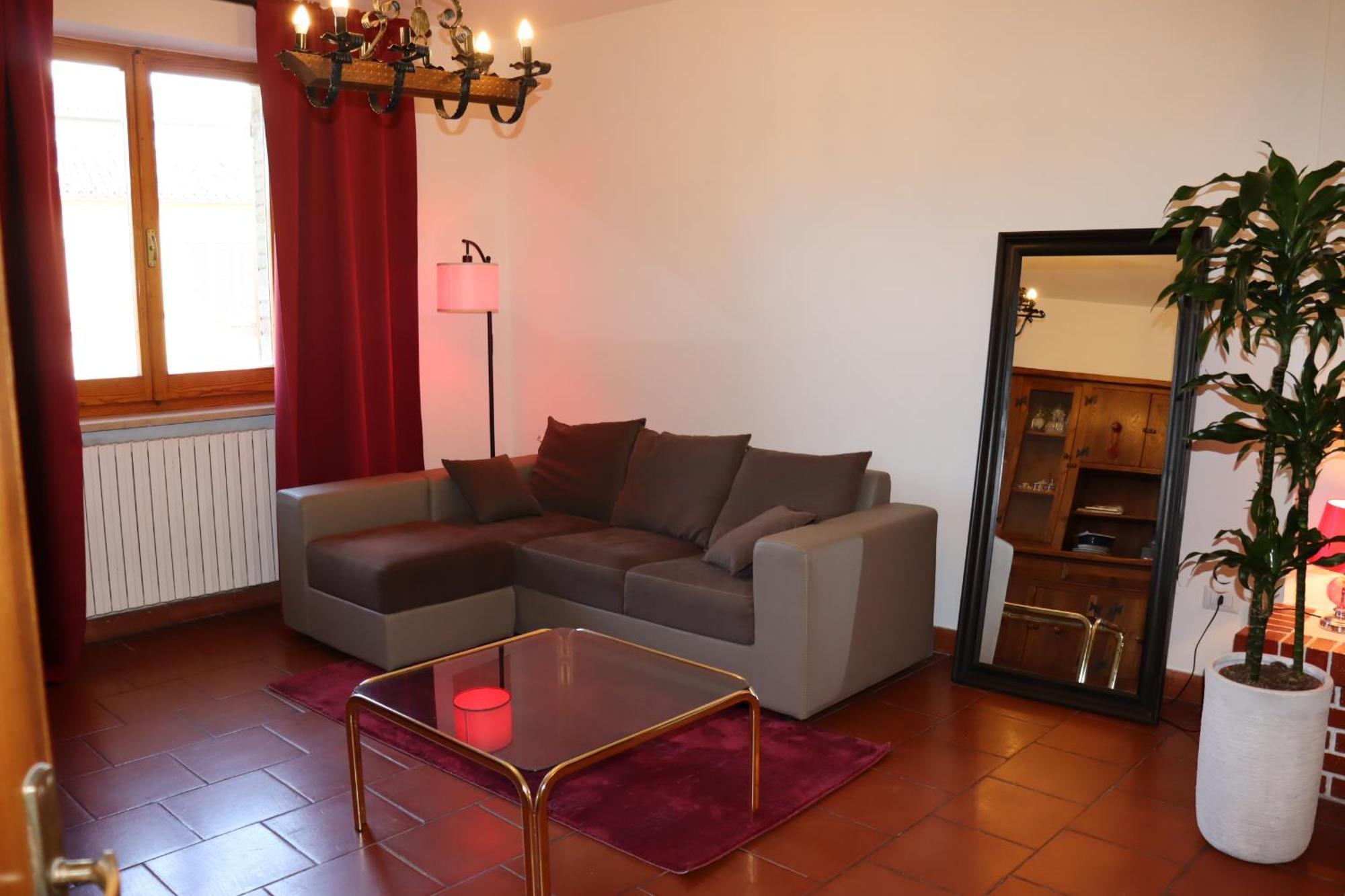 Appartamento Con Camino In Centro Storico Bevagna Esterno foto
